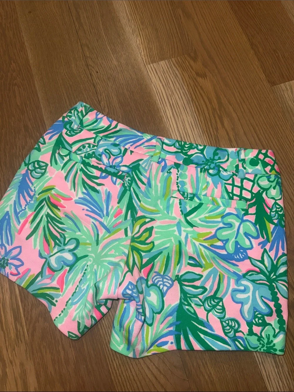 Lilly Pulitzer Pink Tropical Floral Print Women’s Shorts